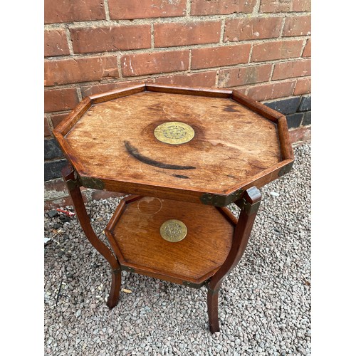 660 - CHINESE OCTAGONAL AND BRASS ROUNDEL TRAYS ON STAND