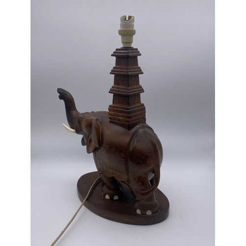 667 - CARVED ELEPHANT HOWDOW TABLE LAMP