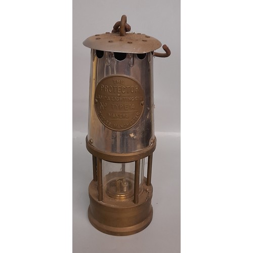 356 - ECCLES TYPE 1A MINERS SAFETY LAMP