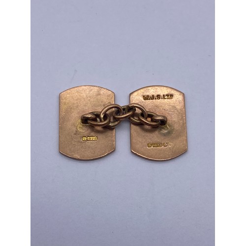 557 - PAIR OF 9CT GOLD ENGRAVED CUFFLINKS 7.5G APPROX