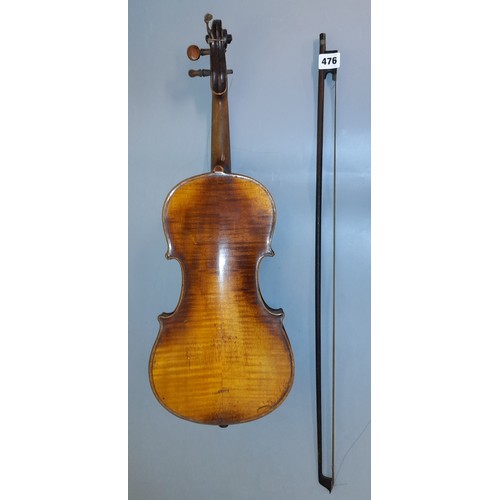 476 - DISTRESSED VIOLIN AND BOW