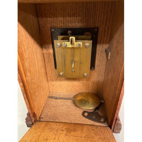 731 - OAK CASED MANTLE CLOCK W CARTE R AND SONS SALISBURY