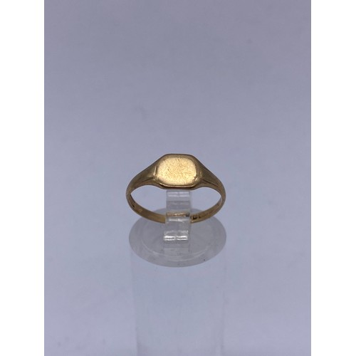 573 - 9CT GOLD SIGNET RING 1.5G APPROX