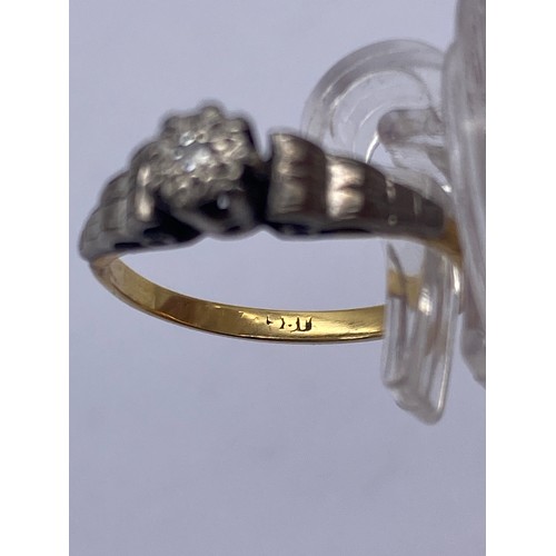 601 - 18CT GOLD DIAMOND CHIP RING SIZE I 1.7G APPROX