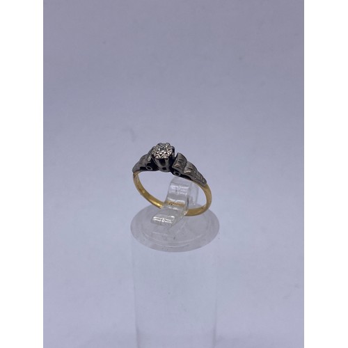 601 - 18CT GOLD DIAMOND CHIP RING SIZE I 1.7G APPROX