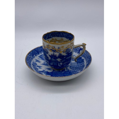 661 - ROYAL DOULTON ISAAC WALTON WARE EPNS MOUNTED JUG BY NOKE, 18TH CENTURY BLUE AND WHITE TEAPOT A/F, AN... 