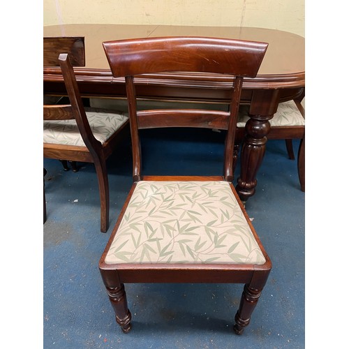 61 - SET OF FOUR VICTORIAN MAHOGANY BAR BACK DINING CHAIRS