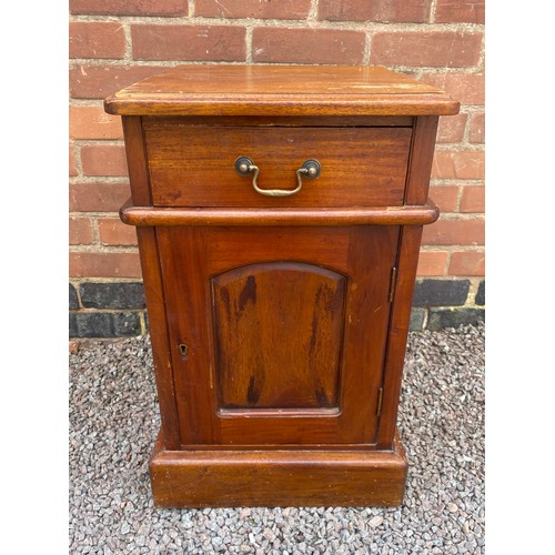 70 - VICTORIAN STYLE POT CUPBOARD