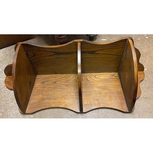 59 - OAK CORNER SHELF