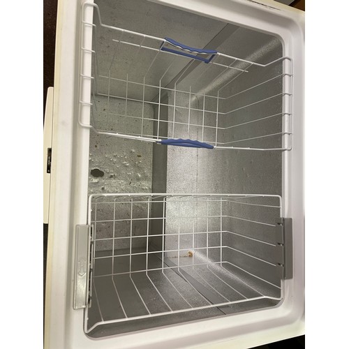 65 - WHIRLPOOL COMPACT CHEST FREEZER