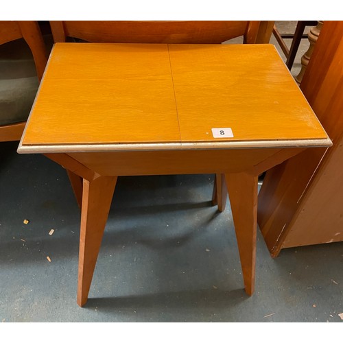 8 - CHILDS GRAIN 1950S MINI SEWING MACHINE TABLE