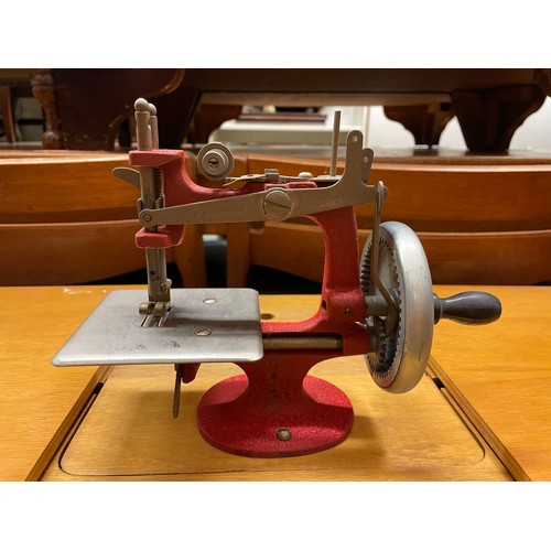 8 - CHILDS GRAIN 1950S MINI SEWING MACHINE TABLE