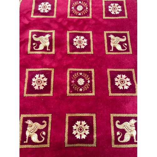 22 - RED AND GOLD GRIFFIN LEAF PATTERN CARPET 305cm X 200cm