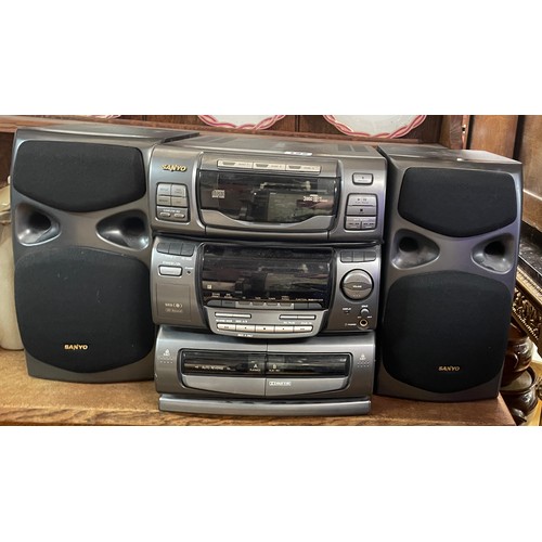 480 - SANYO HIFI SYSTEM