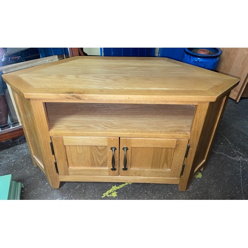 215 - LIGHT OAK TV CABINET