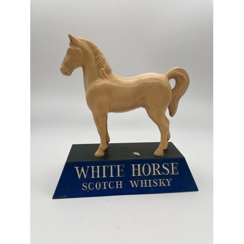 512 - PUBLIC HOUSE BAR TOP WHITE HORSE SCOTCH WHISKY ADVERTISING MODEL