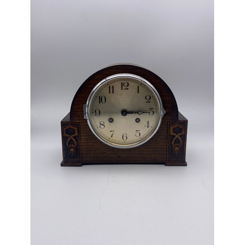 511 - OAK ARCH CASED CHIMING MANTLE CLOCK