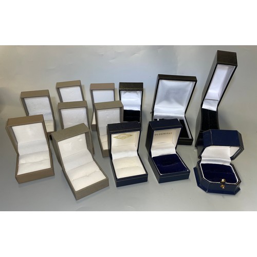 515 - SELECTION OF JEWELLERY PRESENTATION BOXES