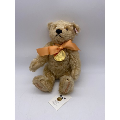 550 - STEIFF ROYAL WEDDING BEAR 2011 WITH DRAWER STRING BAG