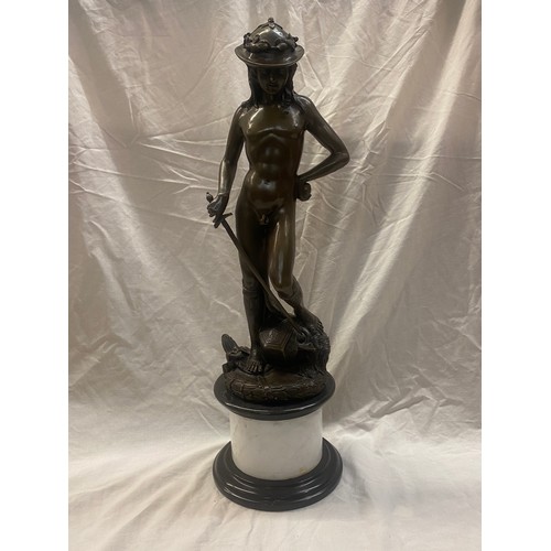 671 - BRONZE OF THE YOUNG DAVID AFTER DONATELLO ON MARBLE SOCLE