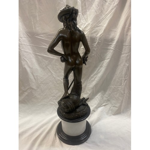 671 - BRONZE OF THE YOUNG DAVID AFTER DONATELLO ON MARBLE SOCLE