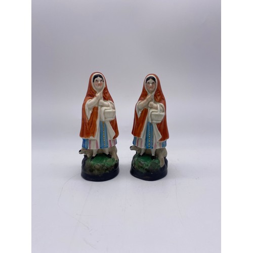 468A - PAIR OF LITTLE RED RIDING HOOD FIGURES