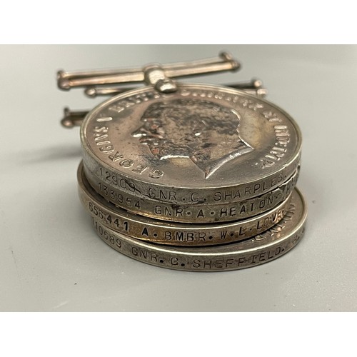 657 - WWI ROYAL ARTILLERY CAP BADGE, BUCKLE, BRONZE TRAY OF WAR MEDALLION, 4 1914-1918 MEDALS - GNR C SHEF... 