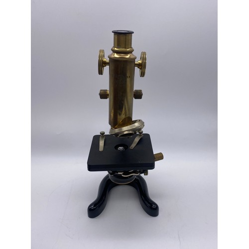 601 - MAHOGANY CASED F.KORISTKA MILANO BLACK ENAMEL AND BRASS LACQUERED MONOCULAR MICROSCOPE N.16517 WITH ... 