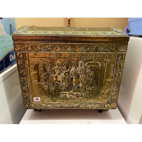 38 - BRASS EQUESTRIAN HUNT EMBOSSED COAL BOX