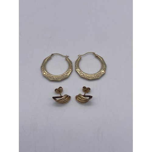 666 - PAIR OF 9CT GOLD CREOLE EARRINGS AND PAIR OF 9CT GOLD THREE WAVE STUD EARRINGS 3G APPROX