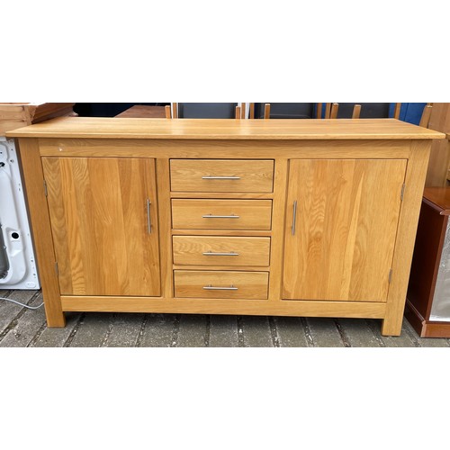 108 - CONTEMPORARY LIGHT OAK MATCHING SIDEBOARD