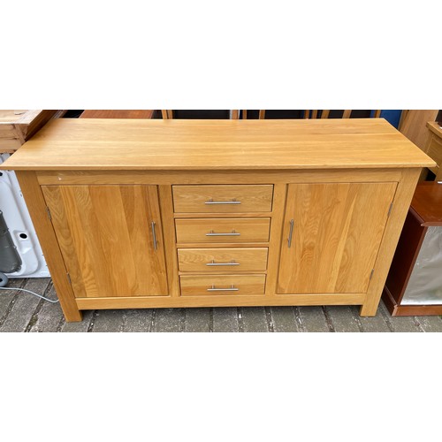 108 - CONTEMPORARY LIGHT OAK MATCHING SIDEBOARD