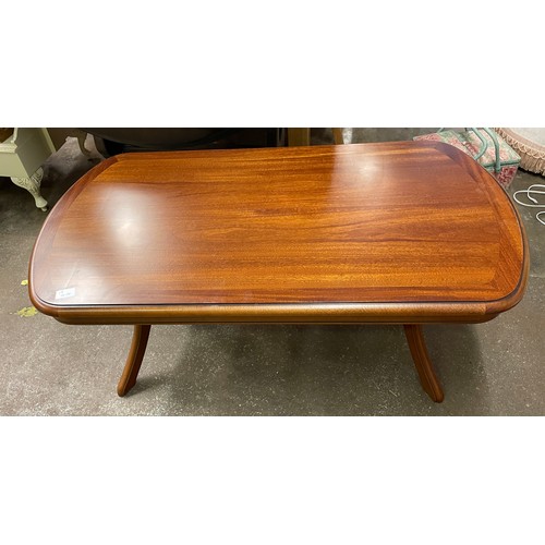 138 - MAHOGANY OVAL COFFEE TABLE