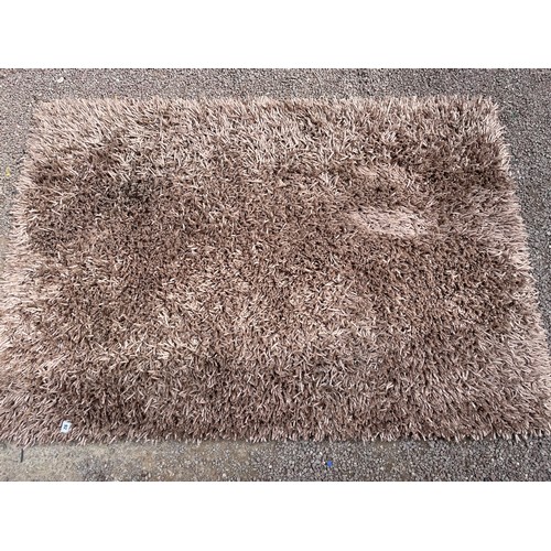 92 - MUSHROOM SHAG PILE CARPET 120cm x 180cm