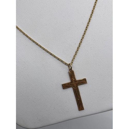 541 - 9CT GOLD ENGRAVED CROSS ON 9KT CHAIN 3G APPROX