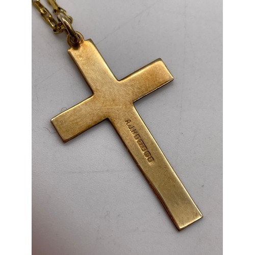 541 - 9CT GOLD ENGRAVED CROSS ON 9KT CHAIN 3G APPROX