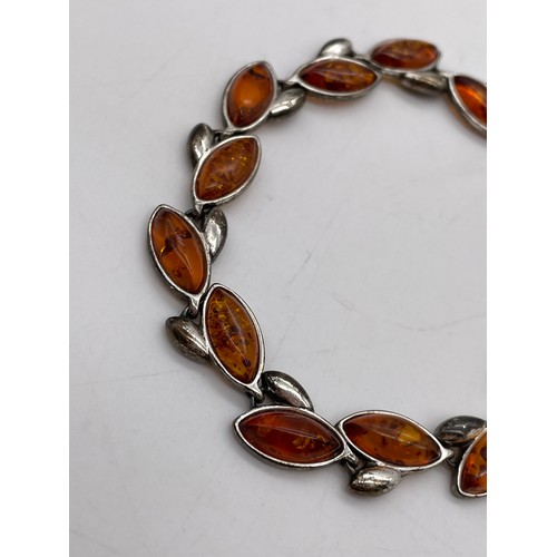 565 - BOXED SILVER AMBER LINK BRACELET