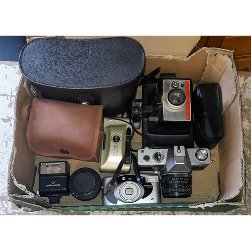 481 - PAIR OF HALINA 12X50 BINOCULARS, BOXED CAMERA, POLAROID COLOUR PACK 80, PRAKTICA MTL3, AND 28M MACRO... 