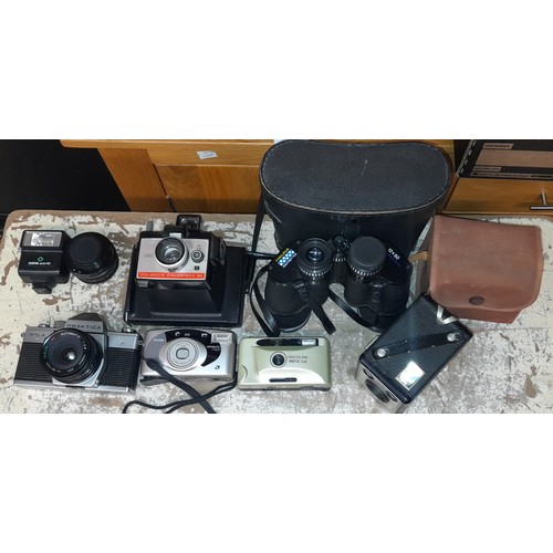 481 - PAIR OF HALINA 12X50 BINOCULARS, BOXED CAMERA, POLAROID COLOUR PACK 80, PRAKTICA MTL3, AND 28M MACRO... 