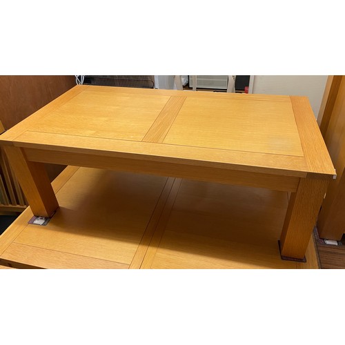 193 - MATCHING OAK OBLONG COFFEE TABLE