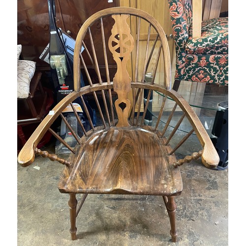 4 - 20TH CENTURY ELM AND BEECH FIDDLEBACK COUNTRY ELBOW CHAIR