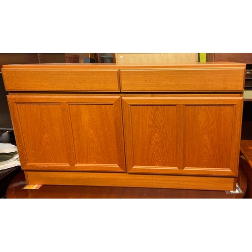 19 - MCINTOSH TEAK LOW CUPBOARD UNIT