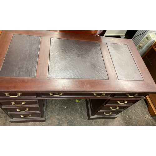 1 - REPRODUCTION MAHOGANY NINE-DRAWER KNEEHOLE DESK