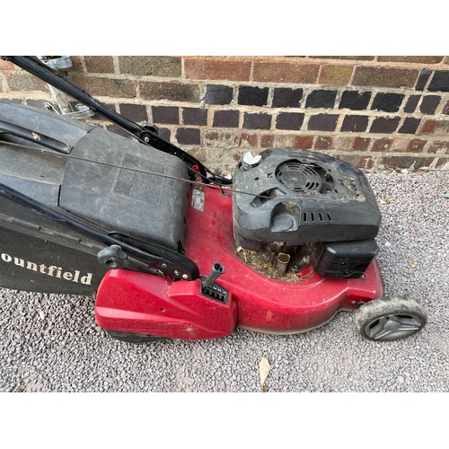 139 - MOUNTFIELD PETROL LAWNMOWER AND GRASSBOX