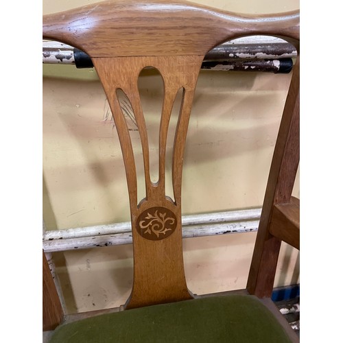 147 - GOOD QUALITY HAND CRAFTED GEORGIAN DESIGN OAK ELBOW CHAIR