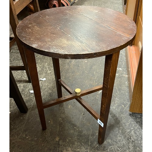 75 - BEECH FOLDING CIRCULAR TOP TABLE