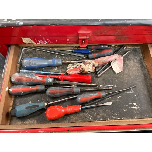 173 - RED ENAMEL MOBILE TOOL CHEST WITH CONTENTS