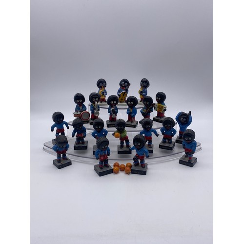 446 - SELECTION OF ROBERTSON ADVERTISING JAM BAND AND FOOTBALL SERIES FIGURES