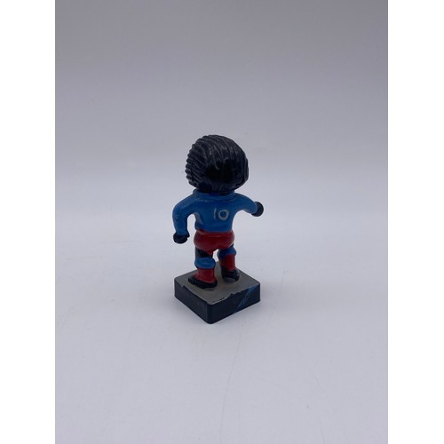 446 - SELECTION OF ROBERTSON ADVERTISING JAM BAND AND FOOTBALL SERIES FIGURES