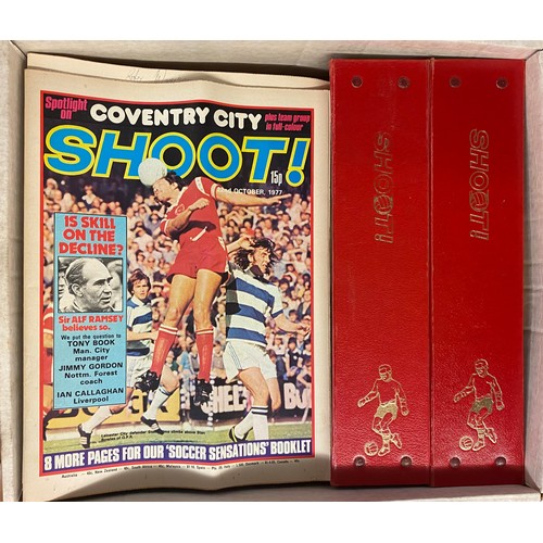 355 - BOX OF VINTAGE SHOOT FOOTBALL MAGAZINES FROM THE 70S